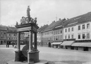 Kamenz. Markt, Ostseite. Blick vom Andreasbrunnen (1570)