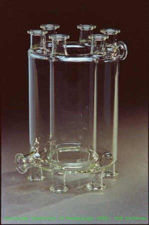Glasgefäß des Instituts für Radiochemie (IRCh)