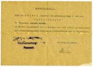 Provisorischer Dienstausweis als Polizeiangehöriger von Willi Plötz