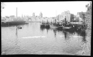 Danzig. Blick in den Hafen und "Fliegende Frau" ("Ein Ausflug nach Danzig")