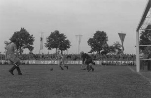 Studentische Einladungswettkämpfe im Stadion Buschallee : Fußballspiel mit der DDR-Nationalmannschaft