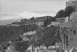 Ätna : Aufnahme des rund 25km von Taormina entfernt liegenden Ätnas.