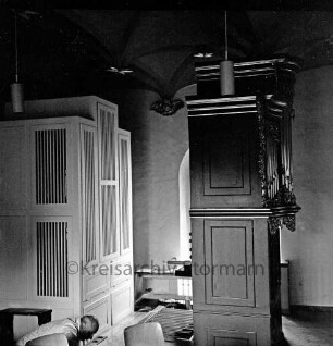 Schlosskirche: Innenaufnahme: renovierte Barockorgel