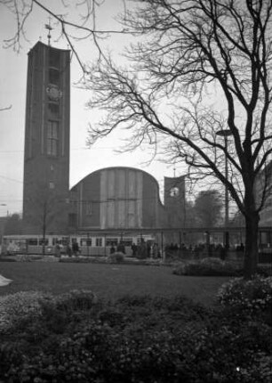 München: Matthäuskirche am Sendlinger-Tor-Platz