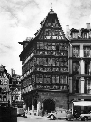 Straßburg, Place de la Cathédrale. Kammerzellsches Haus (1589)