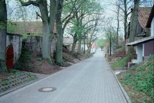 Straße am Trinkügel, beidseitig Keller