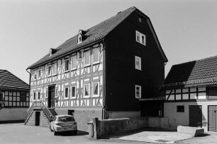 Wohnhaus (Wohnhaus, Fachwerk); Allendorf, Im Wiesenhof (Rennerteh) 22