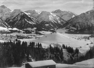 Allgäu : Allgäu. Ortsansicht von Oberstdorf? Winteraufnahme