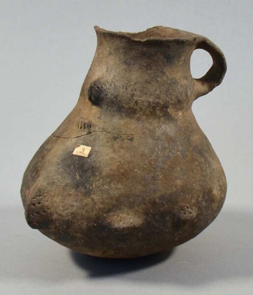 Clay vessel