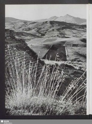 Über dem Theater auf dem Monte Barbaro
