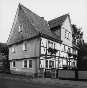 Meinhard, Kirchstraße 6