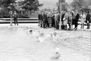 Zurzach, Schweiz: Freiburger Stadtrat besichtigt Thermalbad