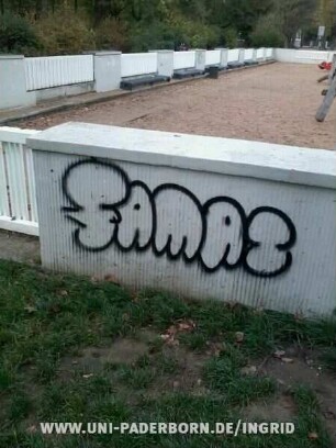 FAMAS