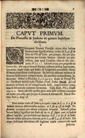 Tribunal iuridicum, exhibens processum iudicialem, variis quaestionibus illustratum