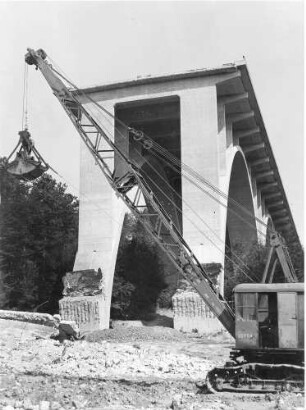 Rohrbach-(Friedens)brücke, km 211,808 - 212,130 Trümmerräumung