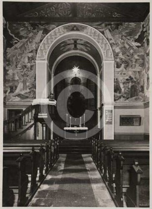 Gemeinderaum der evangelischen Kapelle Görbersdorf zum Altar