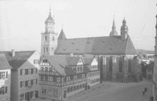 Feuchtwagen: Blick über den Marktplatz auf Stiftskirche