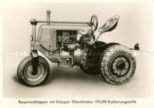 Foto von Motorschleppern der Firma Kämper