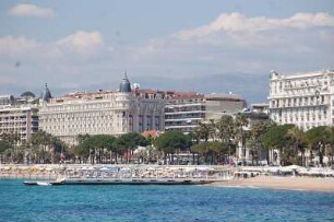 Cannes - Strand an der Croisette : Luxus-Hotel Carlton an der Croisette in Cannes, aufgenommen 2006