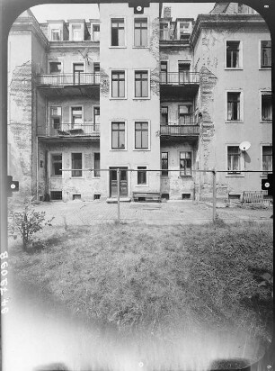 Dresden-Striesen, Voglerstraße 9. Wohnhaus (um 1895). Rückseite (Teilansicht)