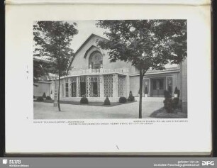 Industriehalle und Wintergartenanlage mit keramischer Fassade