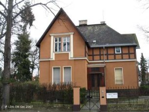 Charlottenburg-Wilmersdorf, Lindenallee 44, Eichenallee 8