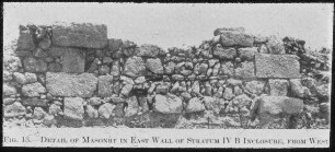 Tell el-mutesellim [Megiddo], Mauerwerk aus Stratum IV B