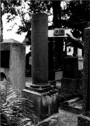 Grabstein 95