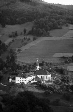 Kloster St. Ulrich bei Bollschweil von der Höhe
