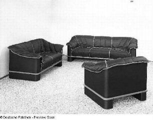 Sitzgruppe "Rayla" (Modell 321)