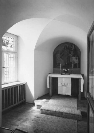 Kapelle im Diakonissenkrankenhaus der Diakonissenanstalt. Blick zum Altar mit Gemälde von P. Sinkwitz
