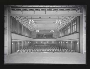 Stadttheater, Bruck/Mur: Ansicht Zuschauerraum (Negativ zu Inv. Nr. TBS 076,02)