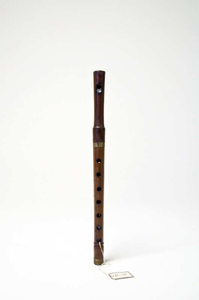 Open inner flute with finger holes