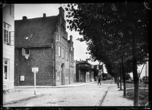 Travemünde. Alte Vogtei, Vorderreihe 7. Straßenansicht