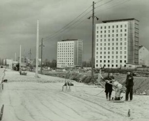 Dresden. Bauprojekt Prager Straße, Neugestaltung der Christianstraße, Blick nach Norden : Tiefbauarbeiten