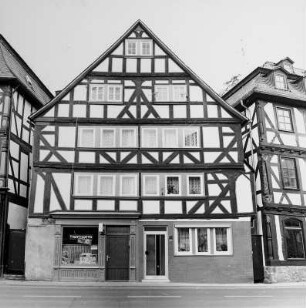 Dillenburg, Hauptstraße (Dillenburg) 22, Hauptstraße (Dillenburg) 24