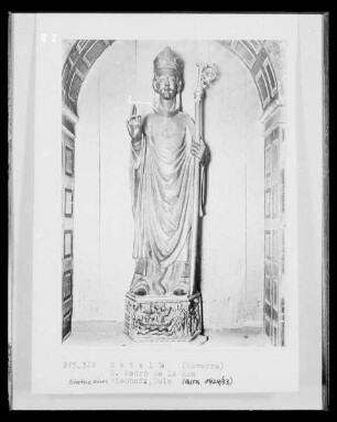 Figur eines Bischofs