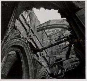 Nürnberg, Zerstörte St.-Lorenz-Kirche, Inneres