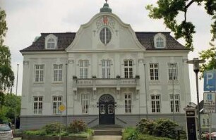 Rathaus: Frontalansicht