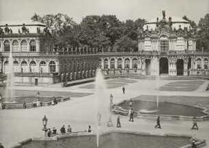 Zwinger, Blick auf den Mathematisch-Physikalischen Salon und den Wallpavillon