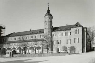 Dohna-Gamig, Gamig 2. Gut Gamig. Neues Schloß (16. Jh.; Umbau 19. Jh., W. Hermann)