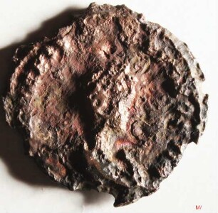 Römische Münze, Nominal Follis, Prägeherr Constantinus I. für Crispus, Prägeort nicht bestimmbar, Original