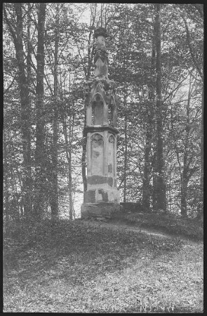 Alt-Zella. Betsäule