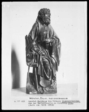 Zwölf sitzende Apostel — Apostel Matthias