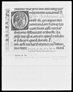 Graduale, Sakramentar und Sequentiar — Initiale O (mnipotens), darin das Martyrium des heiligen Bartholomäus, Folio 153recto
