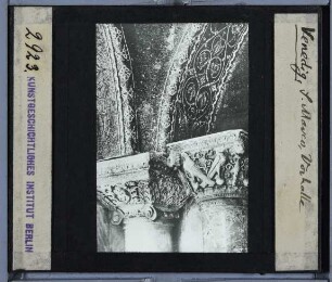 Venedig, Markusdom : Details aus der Vorhalle