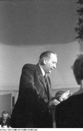 Dresden, Tolkewitz. II. Landesparteitag der SPD Sachsen in "Donaths Neuer Welt", Max Fechner, 6. April 1946