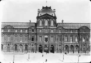 Palais du Louvre / Musée National du Louvre — Vieux Louvre / Cour Carées