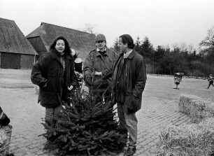 Gut Basthorst: Freiherr Enno von Ruffin und Ehefrau Vicky Leandros verkaufen Weihnachtsbäume