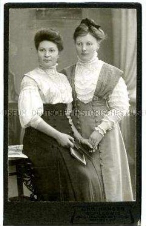Zwei junge Frauen, Carte de Visite